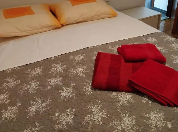 Holiday Matosevic * 메덜린