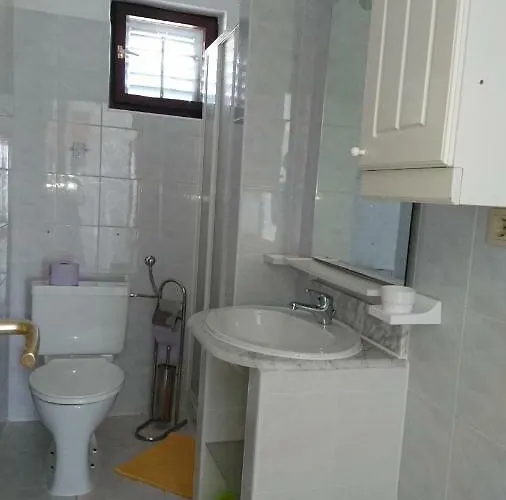 Holiday Matosevic * 메덜린